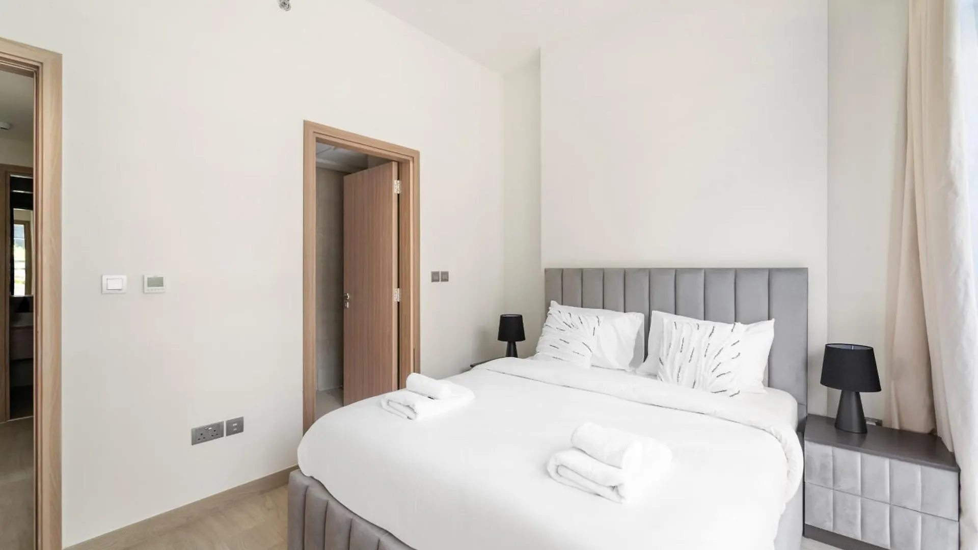 Vayk - Modern 3 Bd With A Spacious Terrace Dubai United Arab Emirates