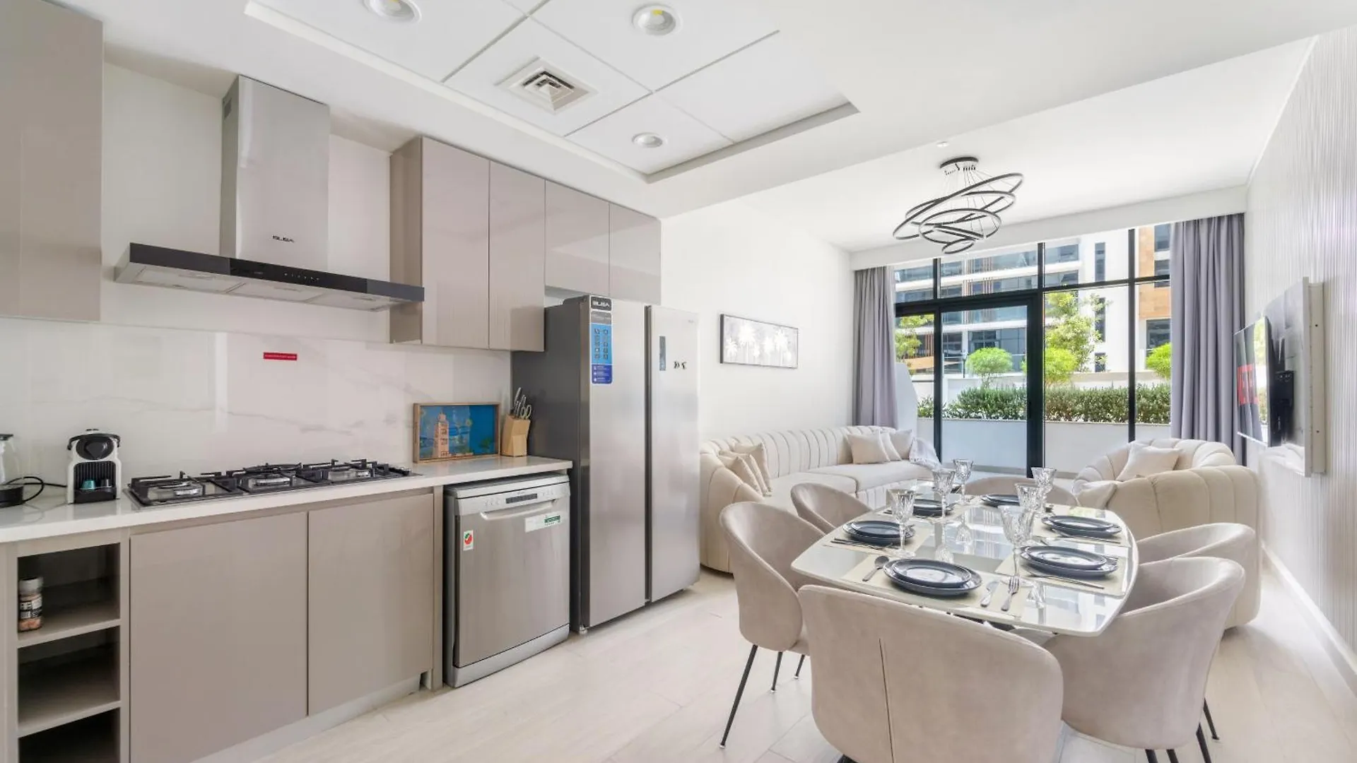 Vayk - Modern 3 Bd With A Spacious Terrace Dubai 0*,