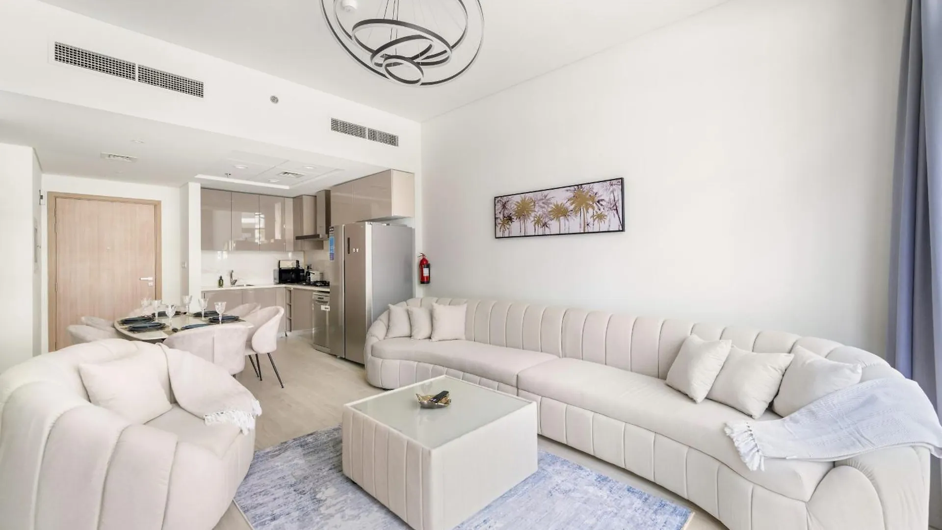 Vayk - Modern 3 Bd With A Spacious Terrace Dubai